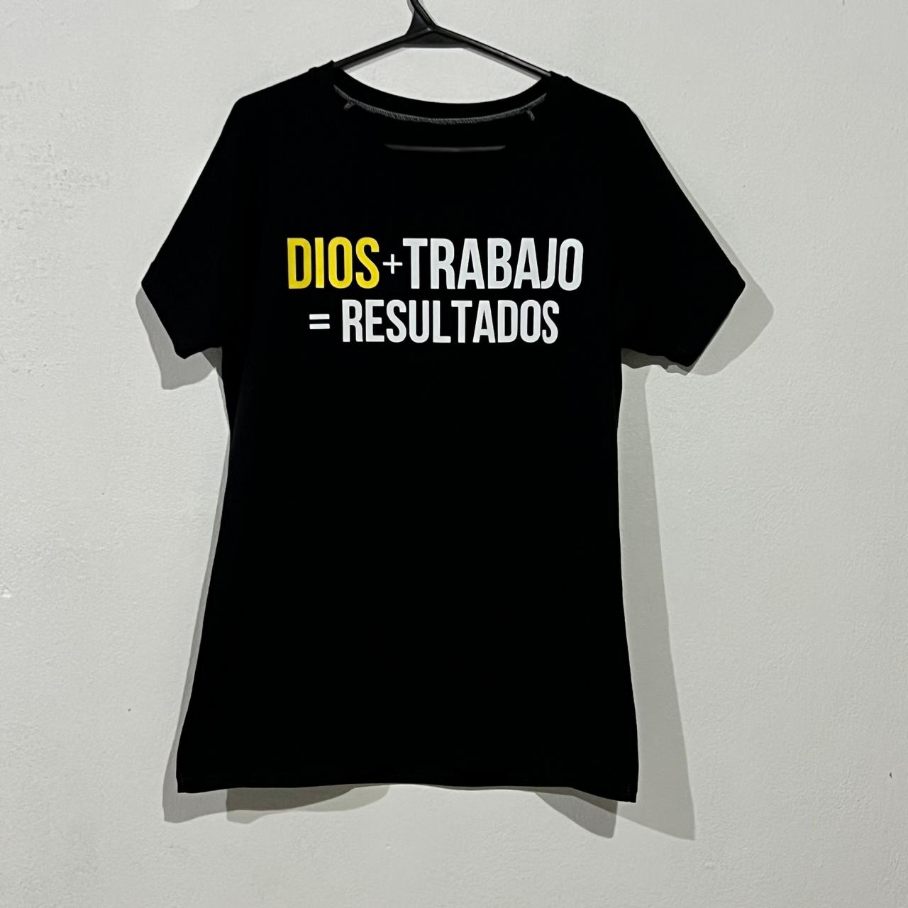 Remera manga ranglan "Dios + Trabajo = Resultados"